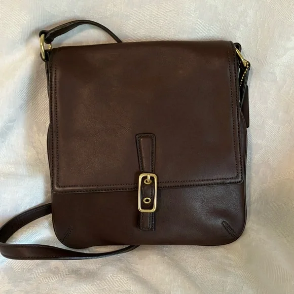 Vintage Coach Legacy 9821 slim crossbody bag | Mercari Vintage Coach Legacy Slim Flap Crossbody display picture 1